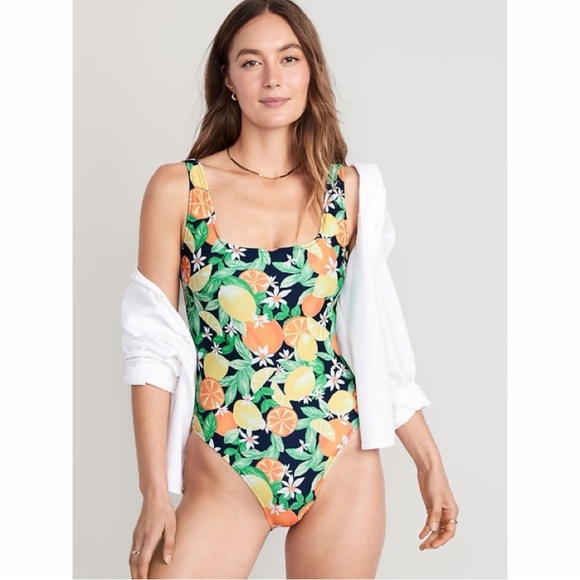 Old Navy Twist-Back Cutout One-Piece Swimsuit Large‎ NWT - Picture 3 of 11